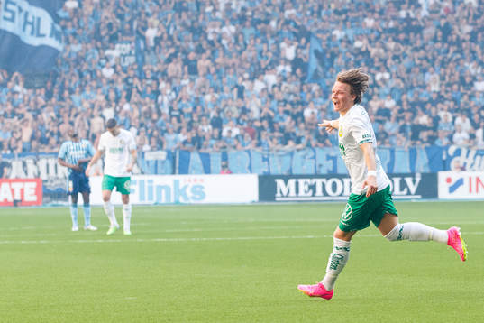 Hammarbys August Mikkelsen jublar