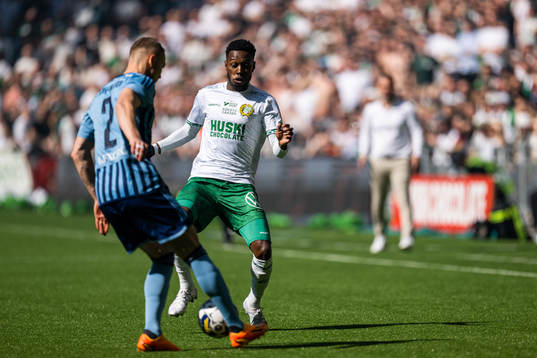 Djurgårdens Piotr Johansson och Hammarbys Shaquille Pinas