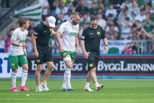 Hammarbys Mads Fenger Nielsen utgår skadad