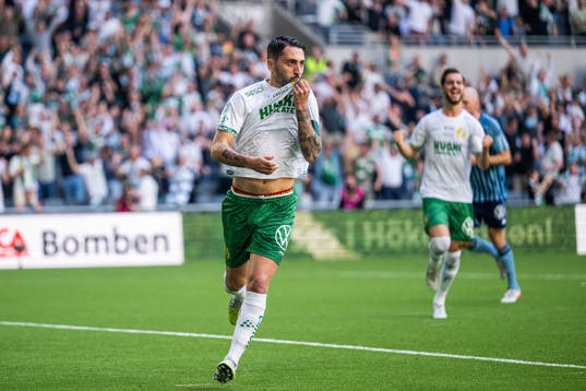 Hammarbys Nahir Besara jublar
