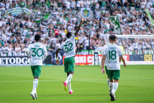 Hammarbys Nathaniel Adjei jublar