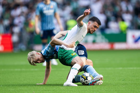 Djurgårdens Lucas Bergvall och Hammarbys Pavle Vagic