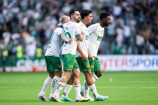 Hammarbys Nahir Besara, Simon Strand, Jusef Erabi och