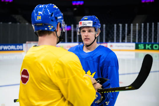 Oscar Lindberg and Jonatan Berggren of Sweden at a practice
