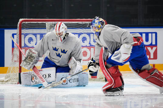 Goaltenders Jacob Johansson and Lars Johansson of Sweden at