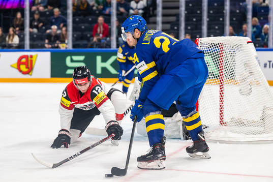 David Maier of Austria and Oscar Lindberg of Sweden