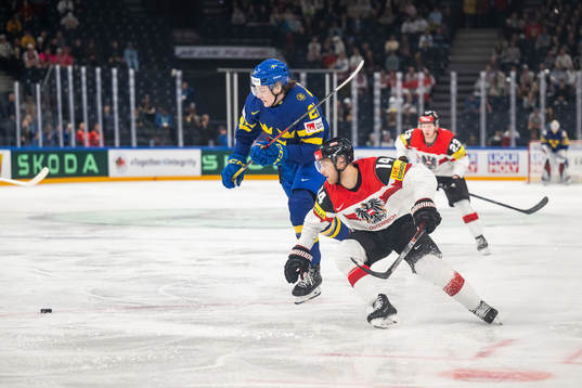 Leo Carlsson of Sweden and Kilian Zundel of Austria