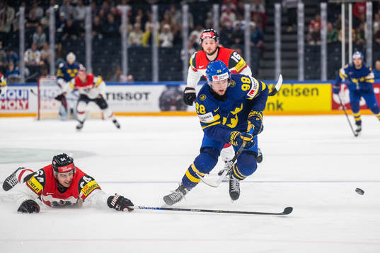 David Reinbacher of Austria and Alexander Nylander of Sweden