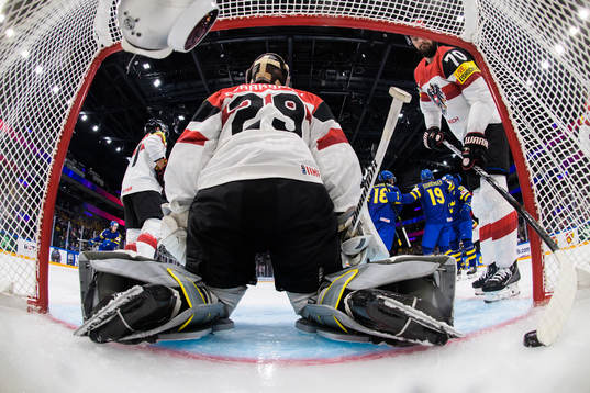 Marcus Sörensen of Sweden celebrates with teammates