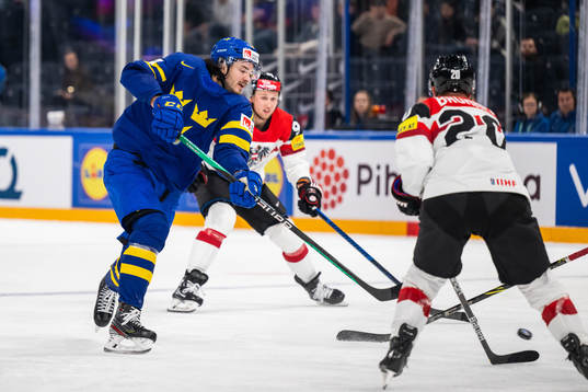Dennis Everberg of Sweden scores 5-0