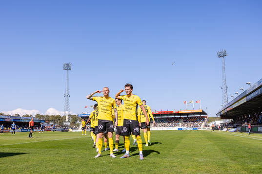 Adam Ståhl och Colin Rösler jublar