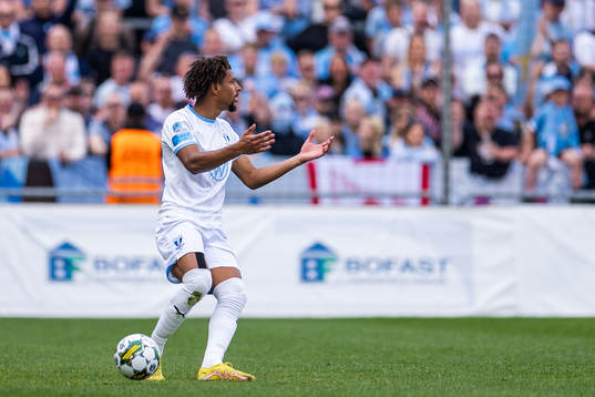Malmö FFs Joseph Ceesay reagerar