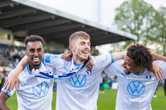 Malmö FFs Taha Ali, Patriot Sejdiu och Joseph Ceesay jublar