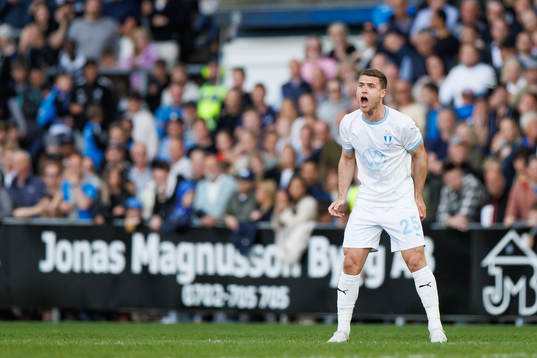 Malmö FFs Gabriel Busanello reagerar