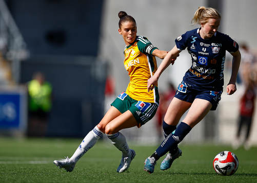IFK Norrköpings My Cato och Linköpings Emma Östlund