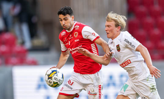 Kalmars Deniz Hummet och Brommapojkarnas Alexander Jensen