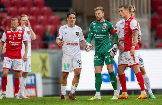 Kalmars målvakt Ricardo Friedrich och Mileta Rajovic