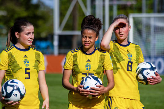 Emma Holmqvist, Felicia Schröder and Alexandra Larsson of