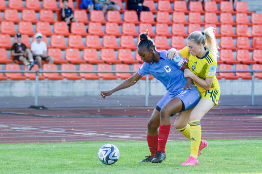 Kadida Traore of France competes for the ball with Ida