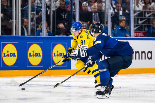 Carl Grundström of Sweden