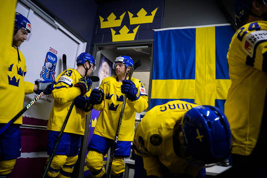 Lucas Raymond and Rasmus Sandin of Sweden