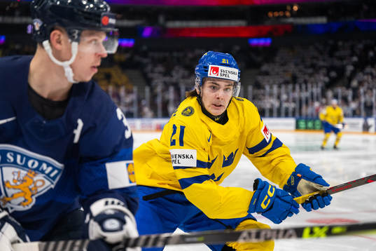 Olli Määttä of Finland and Leo Carlsson of Sweden