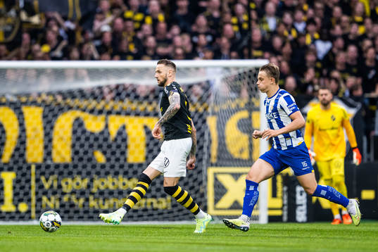AIKs Alexander Milosevic och IFK Göteborgs Linus Carlstrand