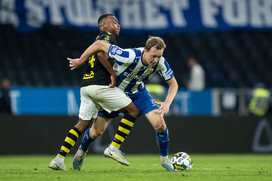 AIKs Abdussalam Magashy och IFK Göteborgs Adam Carlén