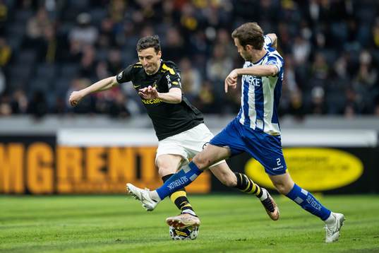 AIKs Jetmir Haliti och IFK Göteborgs Emil Salomonsson