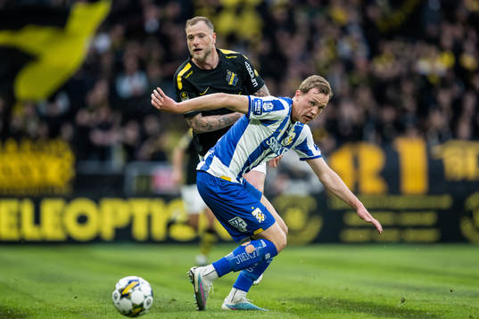 AIKs John Guidetti och IFK Göteborgs Adam Carlén