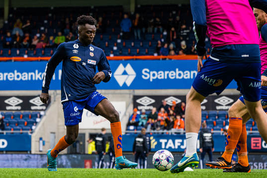 John Kitolano of Aalesund warms up