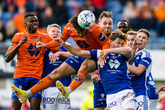 Alexander Munksgaard of Aalesund and Emil  Breivik of Molde