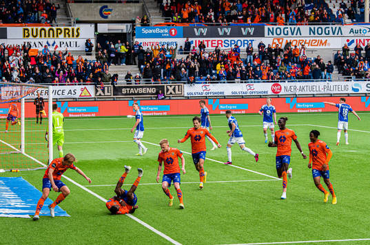 Ebiye Moses of Aalesund celebrates