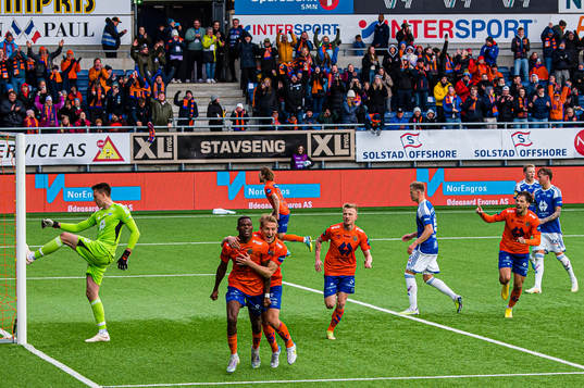 Ebiye Moses of Aalesund celebrates