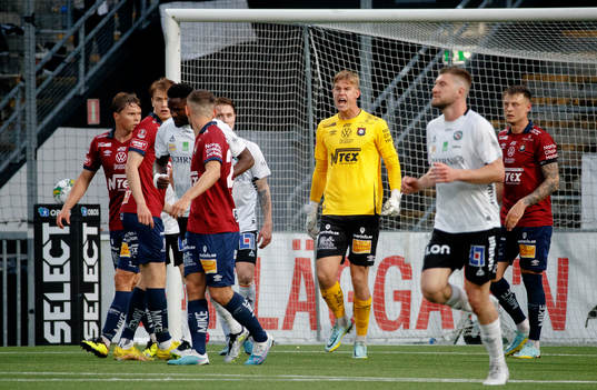 Örgrytes målvakt Mathias Nilsson