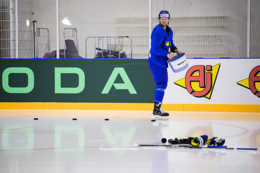 Alexander Nylander of Sweden at a practice session