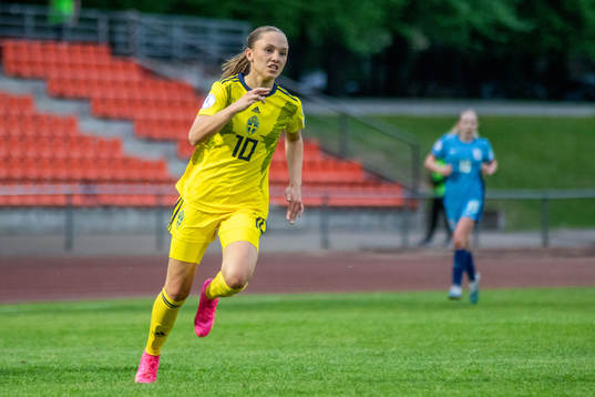 Nova Rolfsson of Sweden