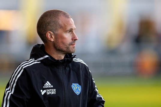 Falkenbergs tränare Christoffer Andersson