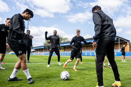 Silas Nwankwo och Johan Persson Åhstedt
