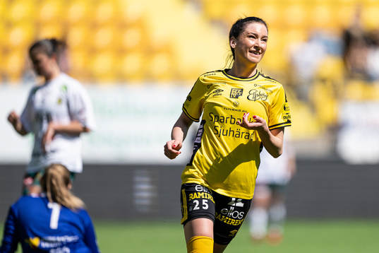 Elfsborgs Izabella Bergström jublar