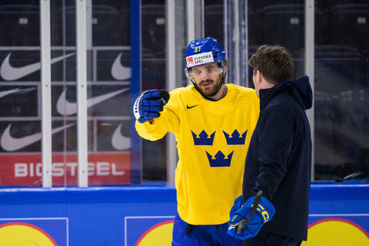 Timothy Liljegren and assistant coach Stefan Klockare of