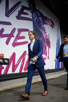 Marcus Sörensen of Sweden arrives to the arena for the
