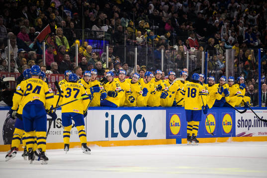 Dennis Everberg of Sweden celebrate the 1-3 goal with