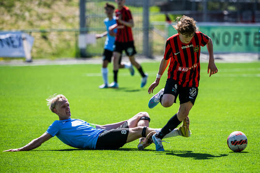 Brommapojkarnas Atle Wahlund och Landskronas Simon Lindeberg