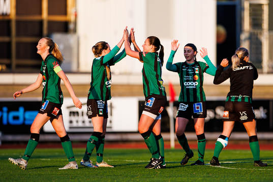 Varbergs spelare jublar