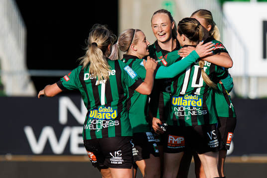 Varbergs spelare jublar