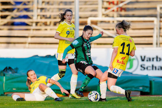 Falkenbergs Molly Qvarford och Tuva Ullstadius
