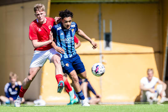 Kalmars Olle Samuelsson och Djurgårdens Gideon Grranström
