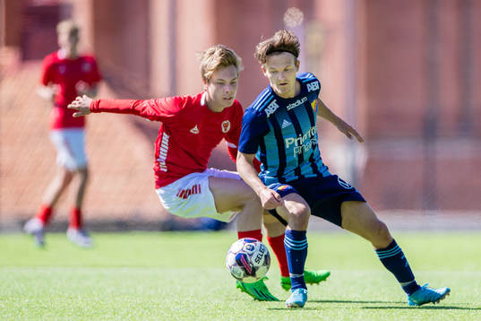 Kalmars Linus Braun och Djurgårdens Jakob Bäckström