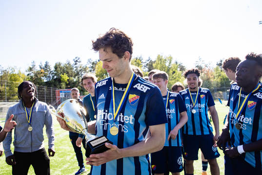 Djurgårdens Philip Rolke jublar